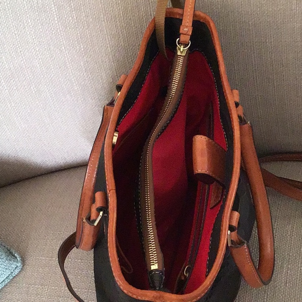 Dooney & Bourke Python Black Purse. - image 8